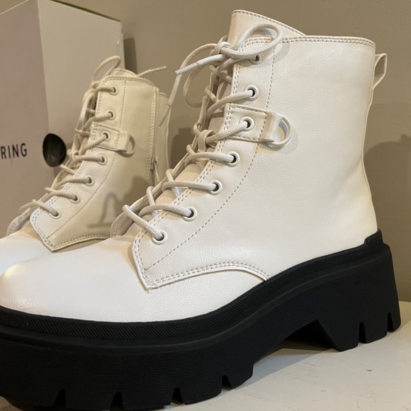 CALL IT SPRING Sidney Combat Boot (Women) - Picture 6 of 8